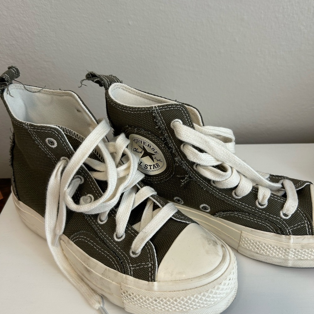 Converse Green and White High-Top Sneakers Classic Design